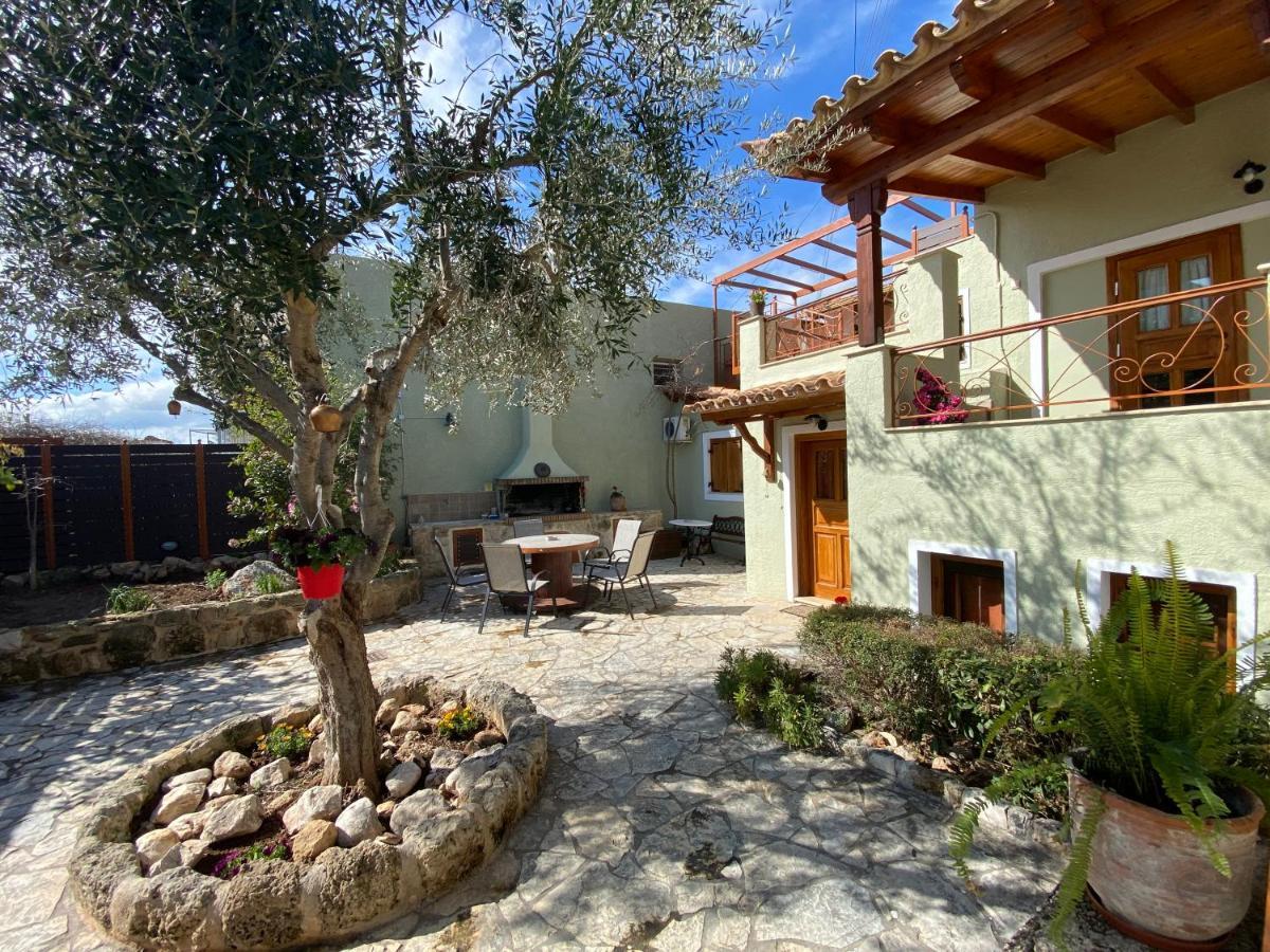 ホテルPegasus House Corinth エクステリア 写真